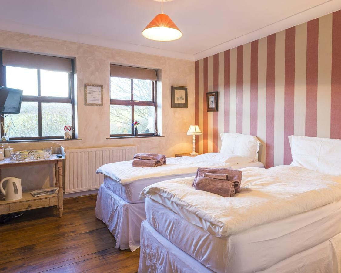 Sweetwater Farm Bed & Breakfast Hikkaduwa Dış mekan fotoğraf