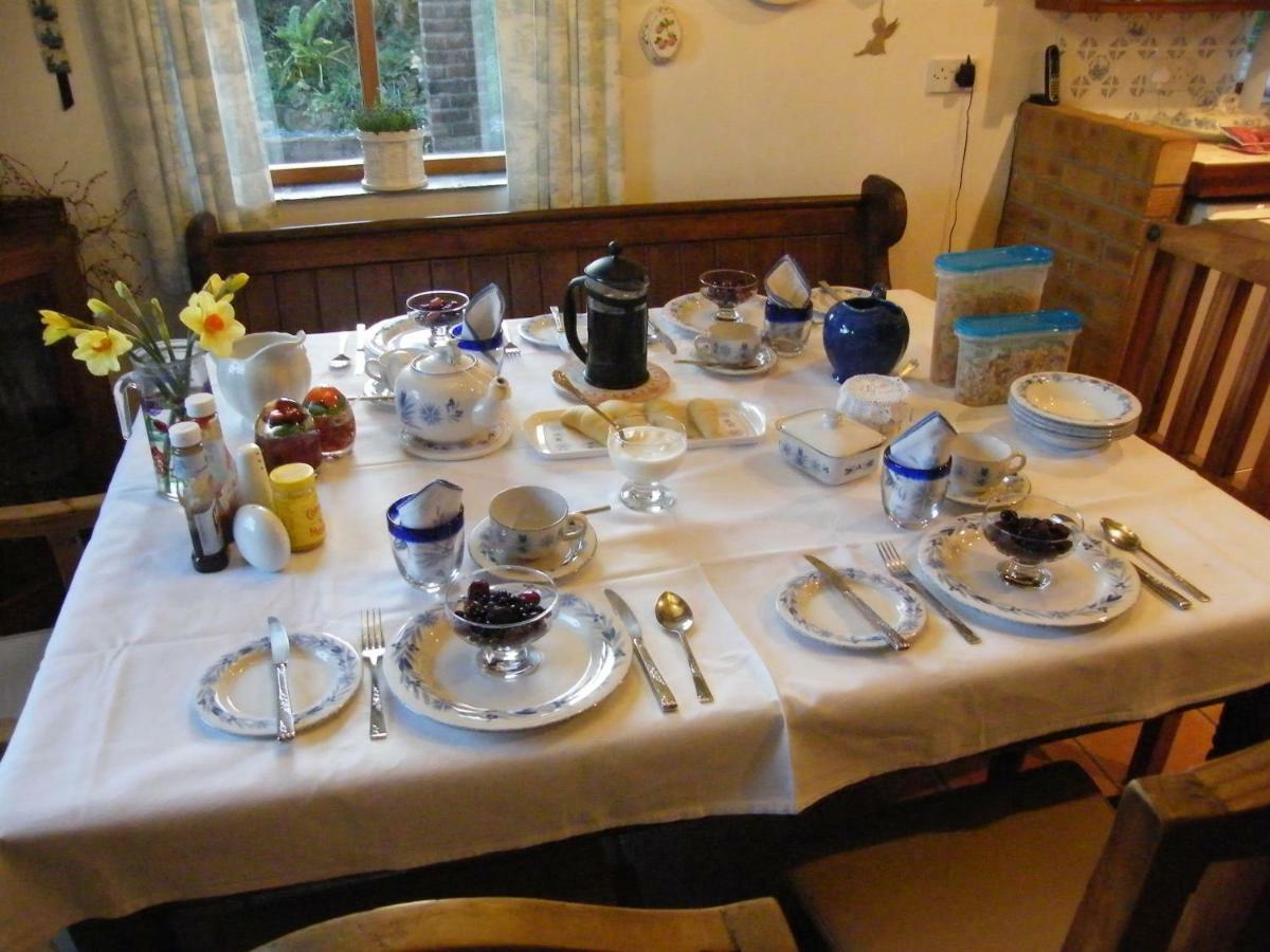 Sweetwater Farm Bed & Breakfast Hikkaduwa Dış mekan fotoğraf